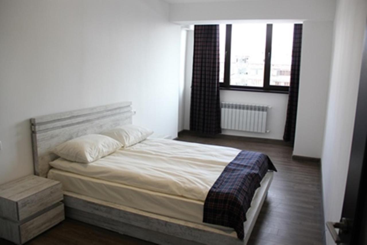 City Centre Apartments By Picnic Yerevan Exterior photo
